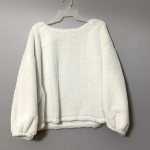 soft white sweater / pullover